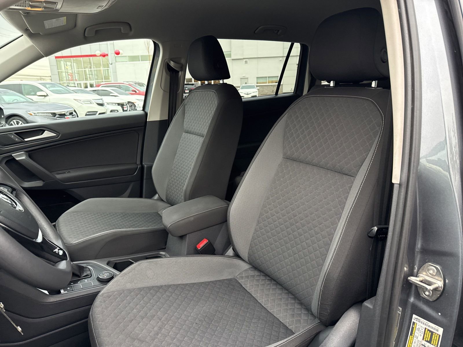 Thumbnail: 2021 Volkswagen Tiguan - 18