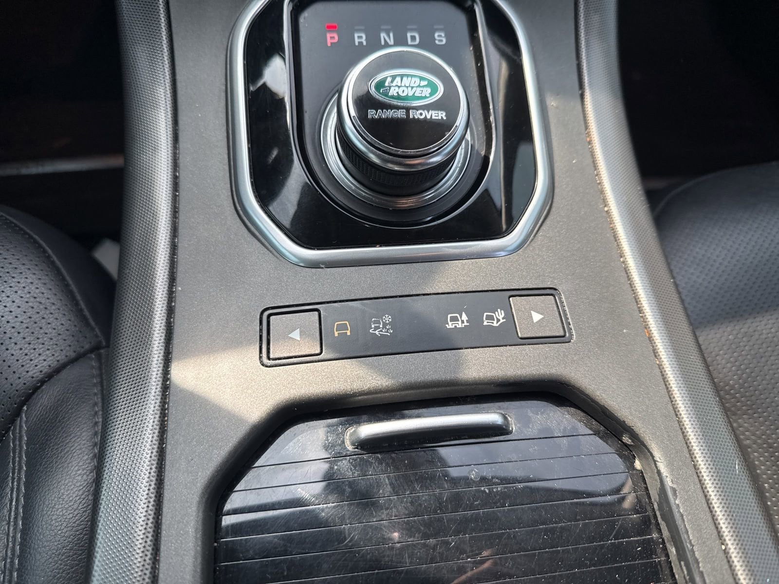 Thumbnail: 2019 Land Rover Range Rover Evoque - 30