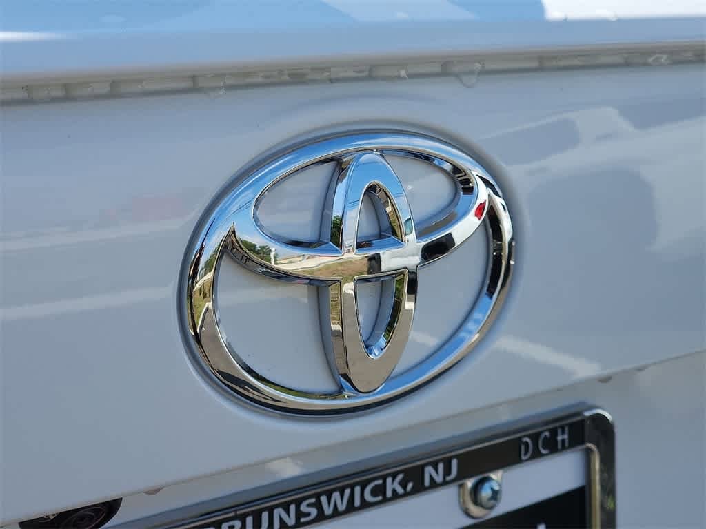Thumbnail: 2025 Toyota RAV4 - 17