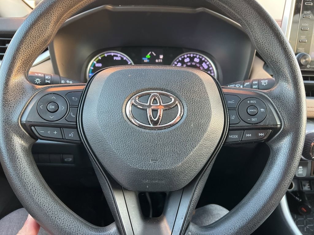 Thumbnail: 2019 Toyota RAV4 - 18