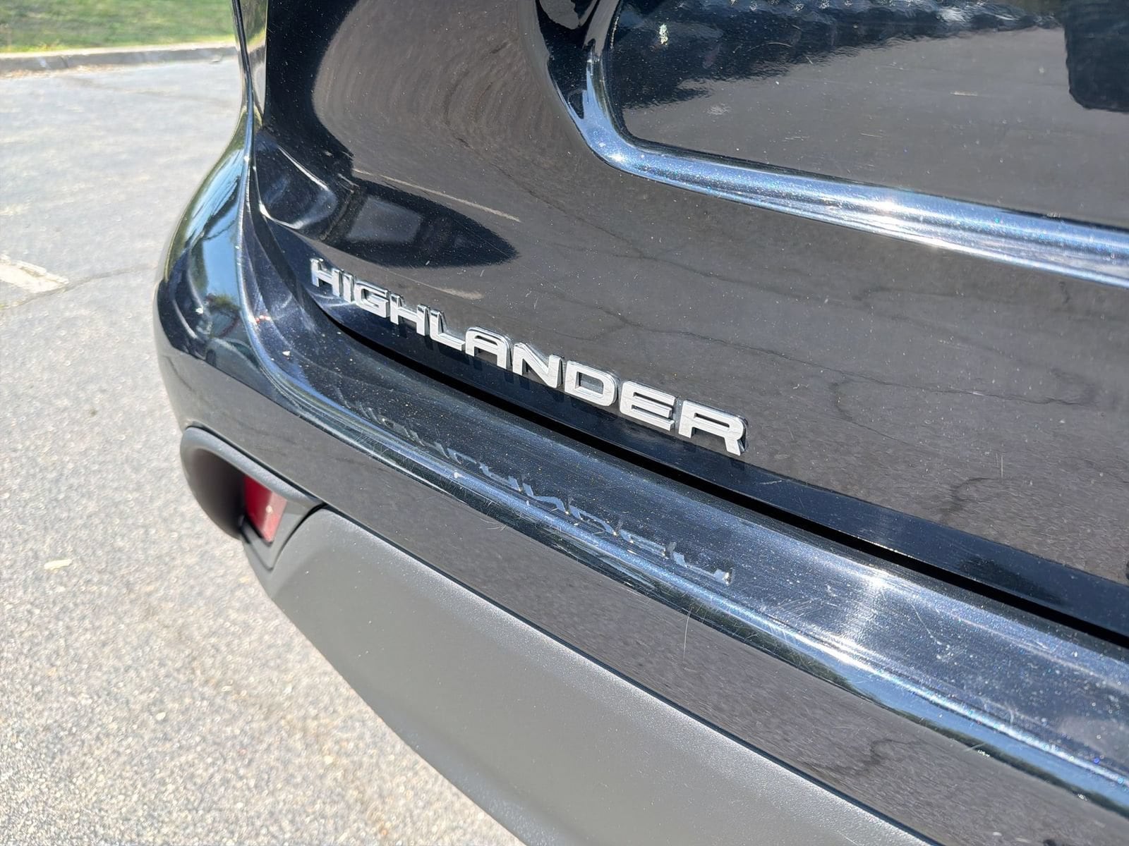 Thumbnail: 2021 Toyota Highlander - 25