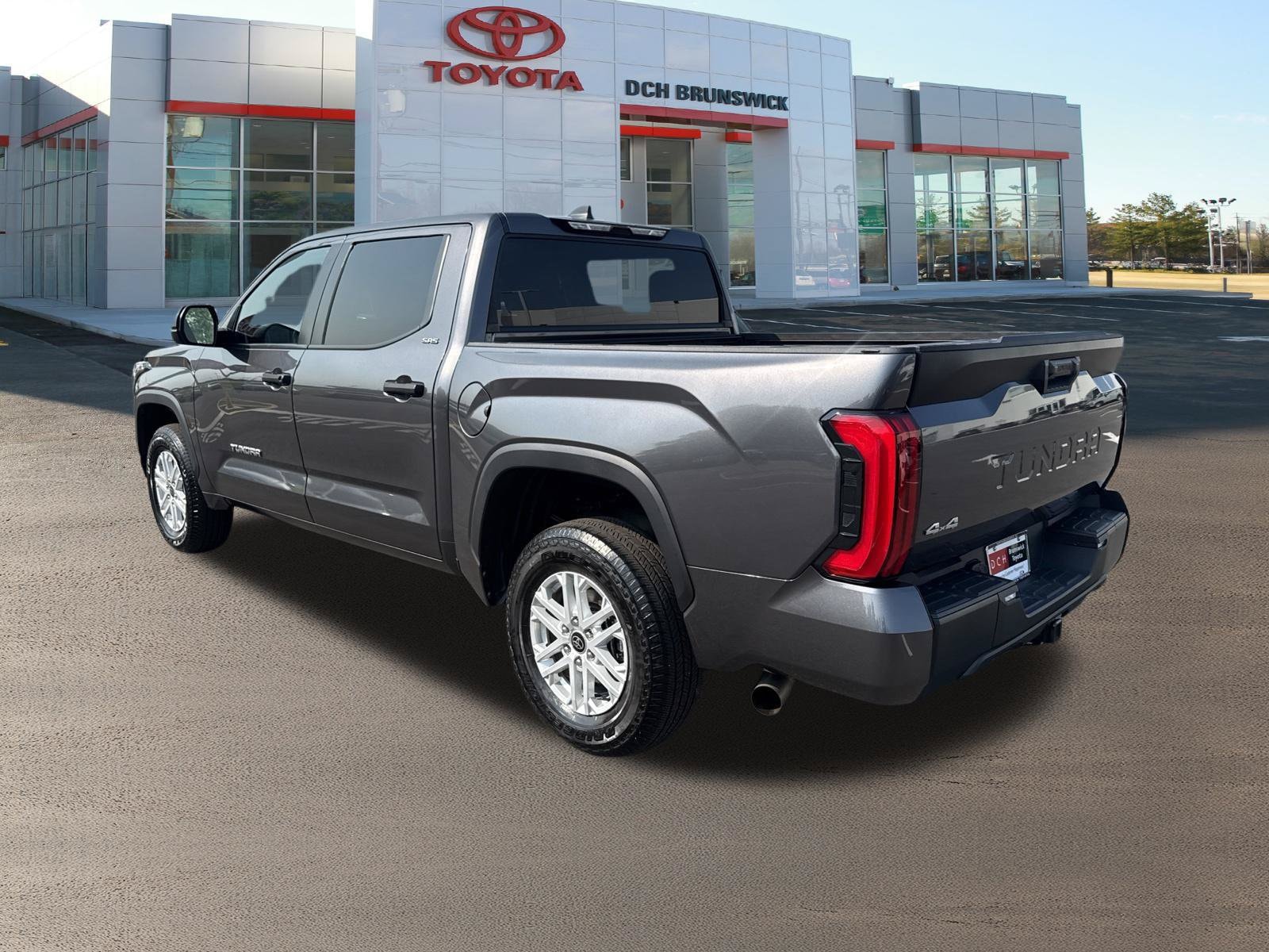 2024 Toyota Tundra SR5 - Photo 13