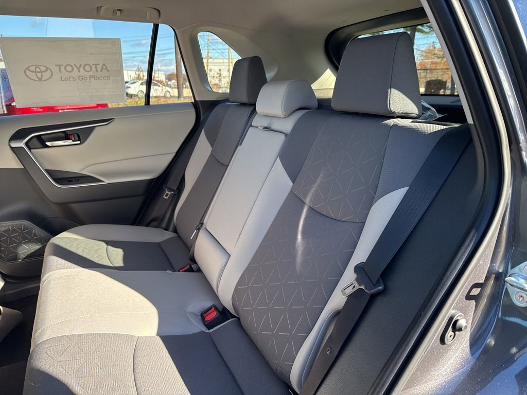 Thumbnail: 2025 Toyota RAV4 - 13
