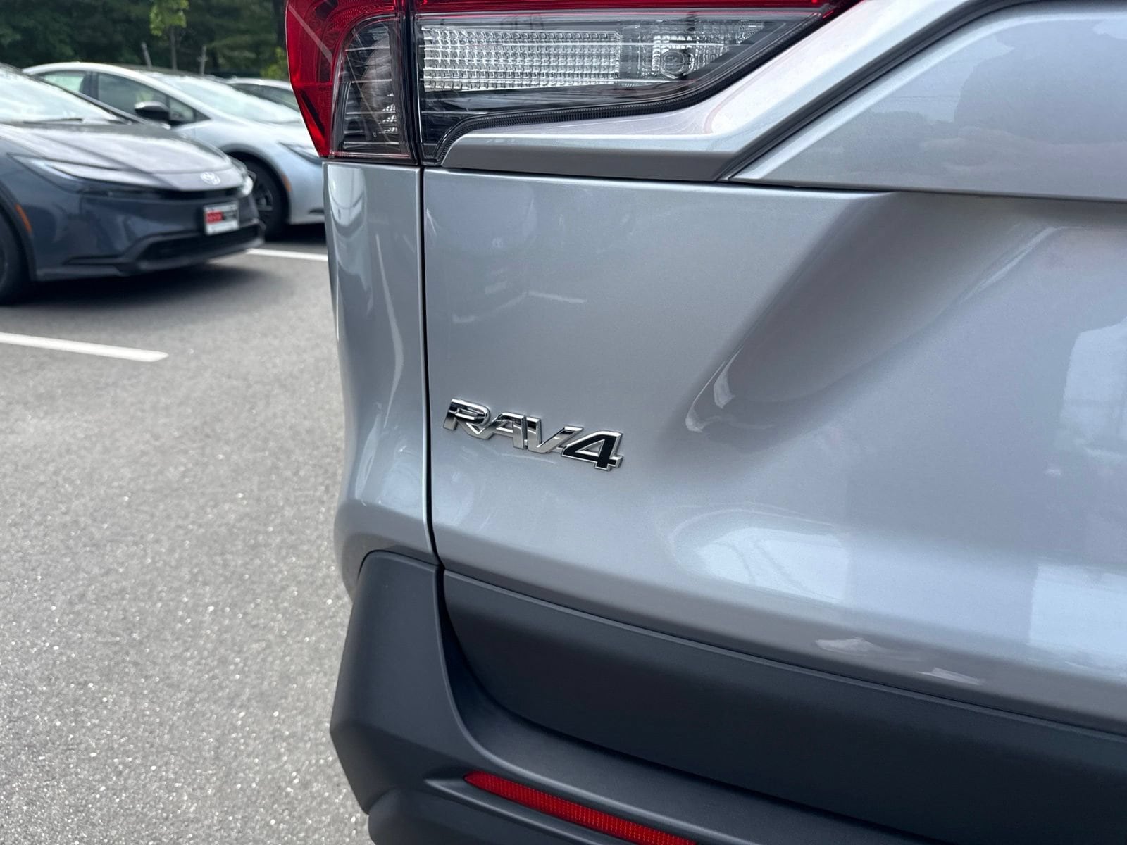 Thumbnail: 2023 Toyota RAV4 - 16