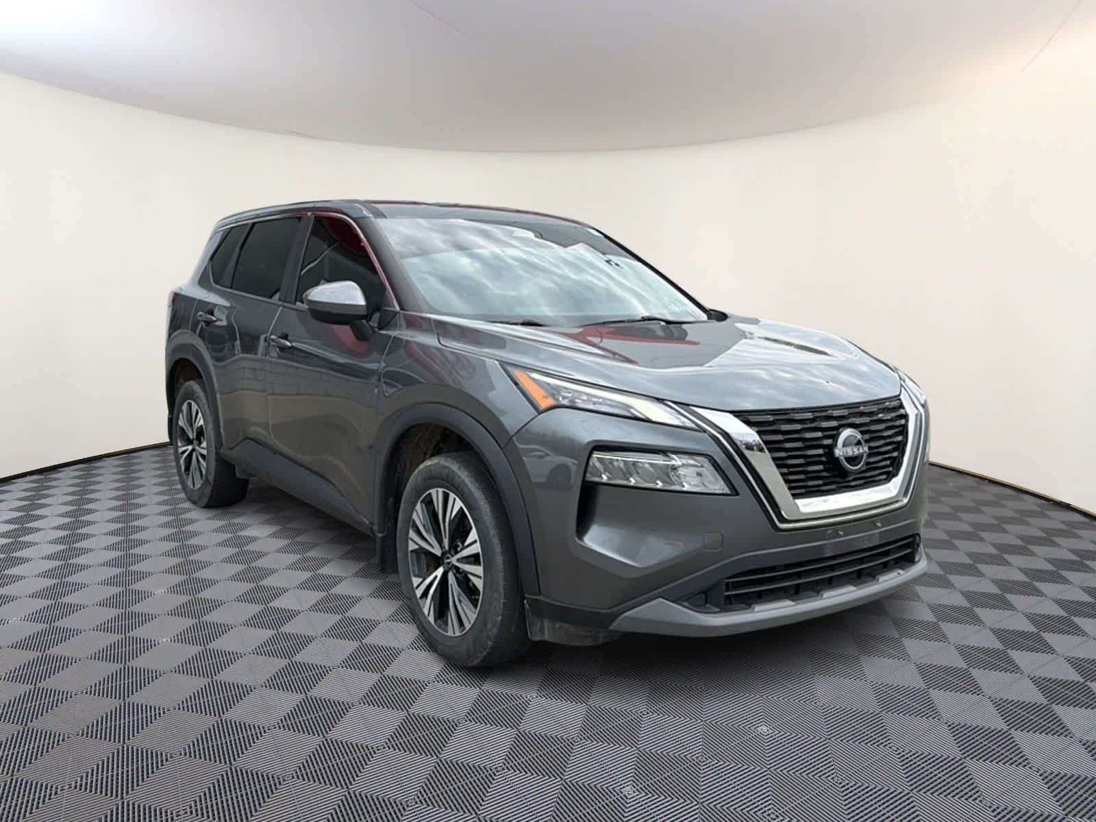 Thumbnail: 2022 Nissan Rogue - 4