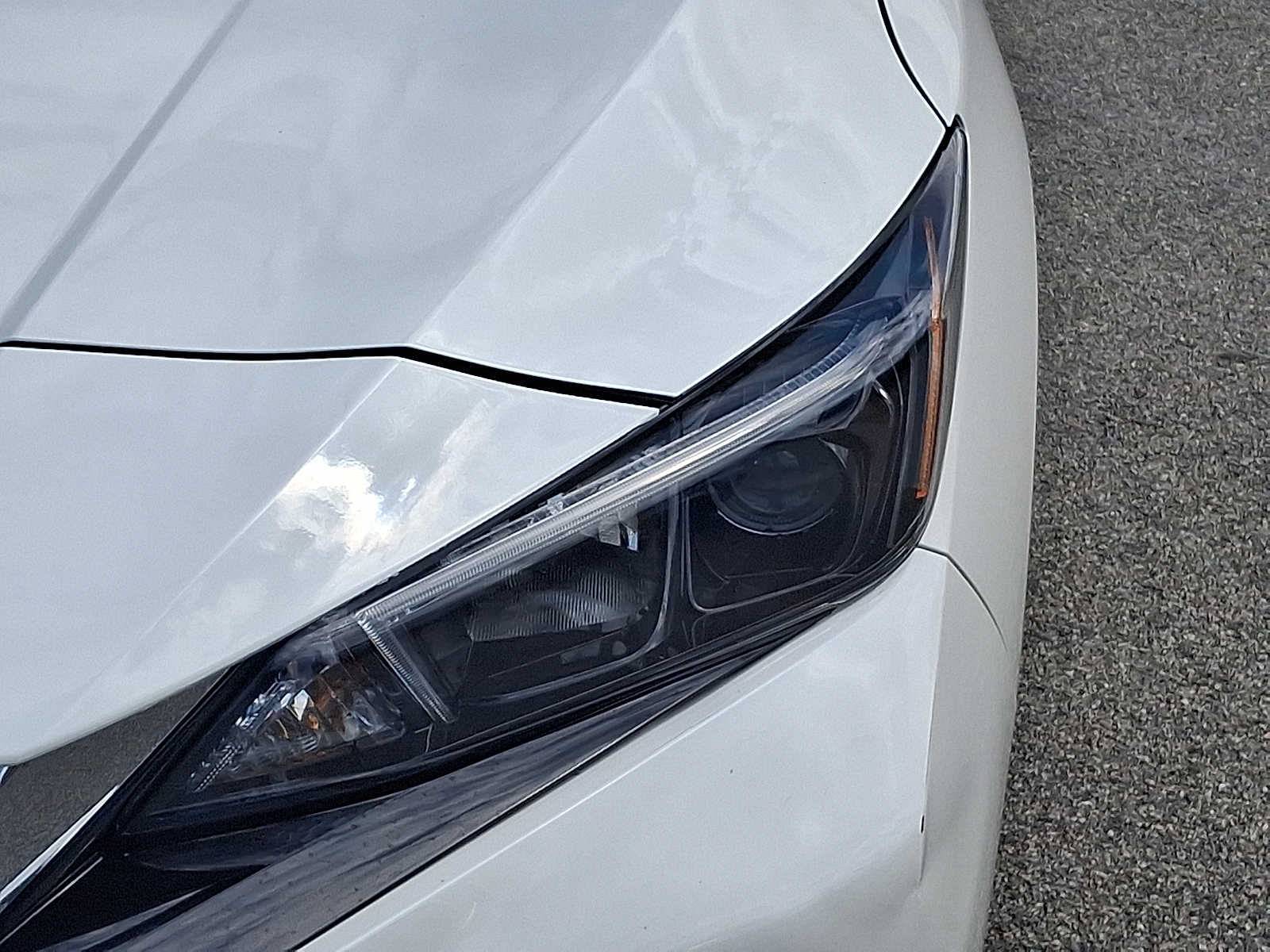 Thumbnail: 2022 Nissan Leaf - 10