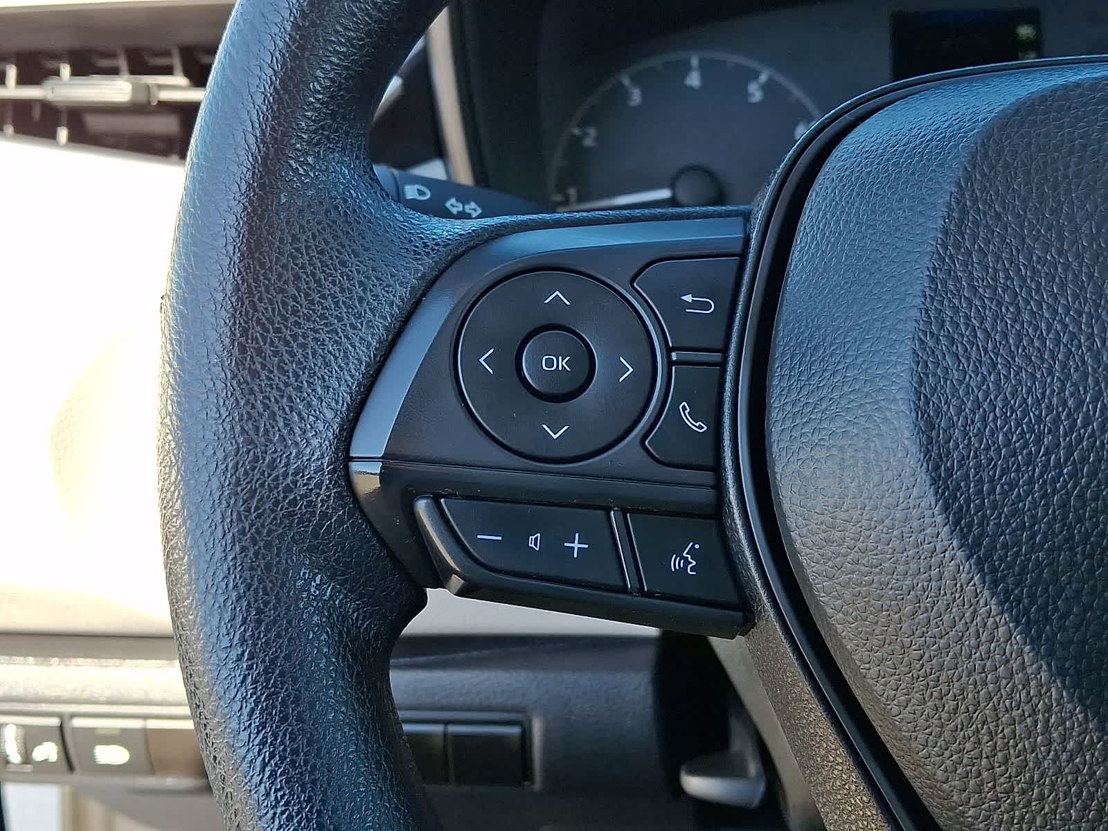 Thumbnail: 2025 Toyota Corolla - 23