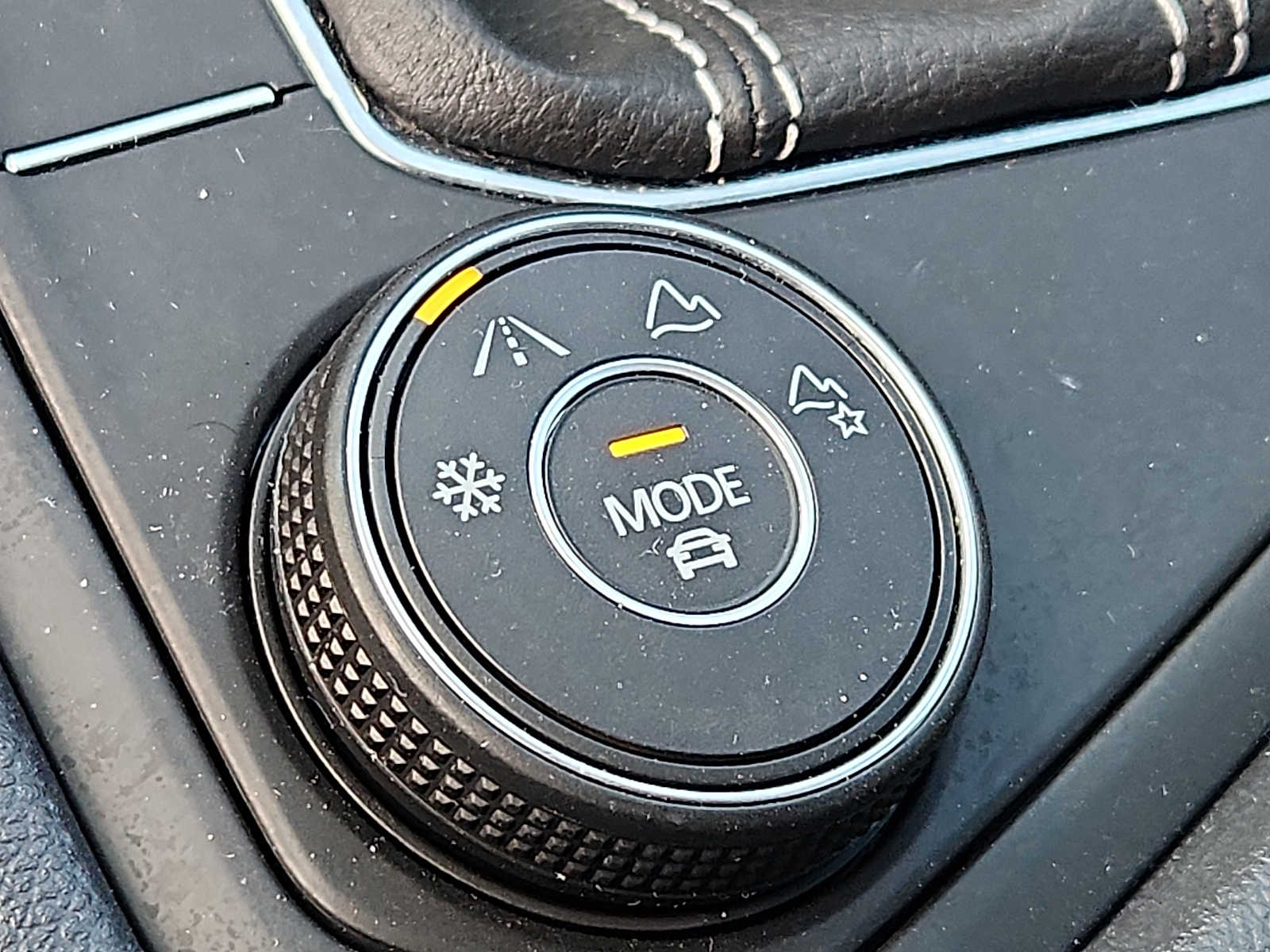 Thumbnail: 2022 Volkswagen Taos - 25