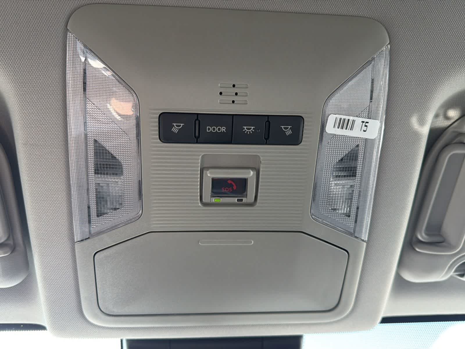 Thumbnail: 2024 Toyota RAV4 - 20