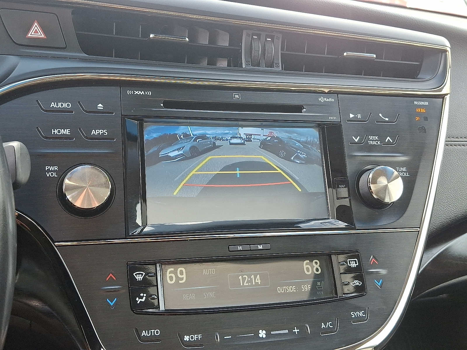 Thumbnail: 2018 Toyota Avalon - 23