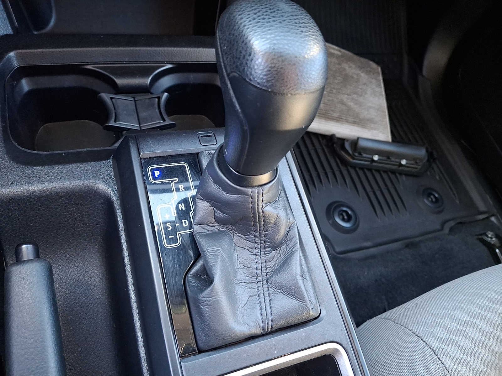 Thumbnail: 2021 Toyota Tacoma - 16