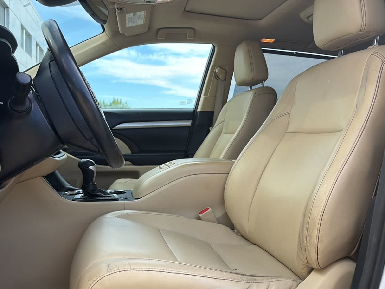 Thumbnail: 2018 Toyota Highlander - 14