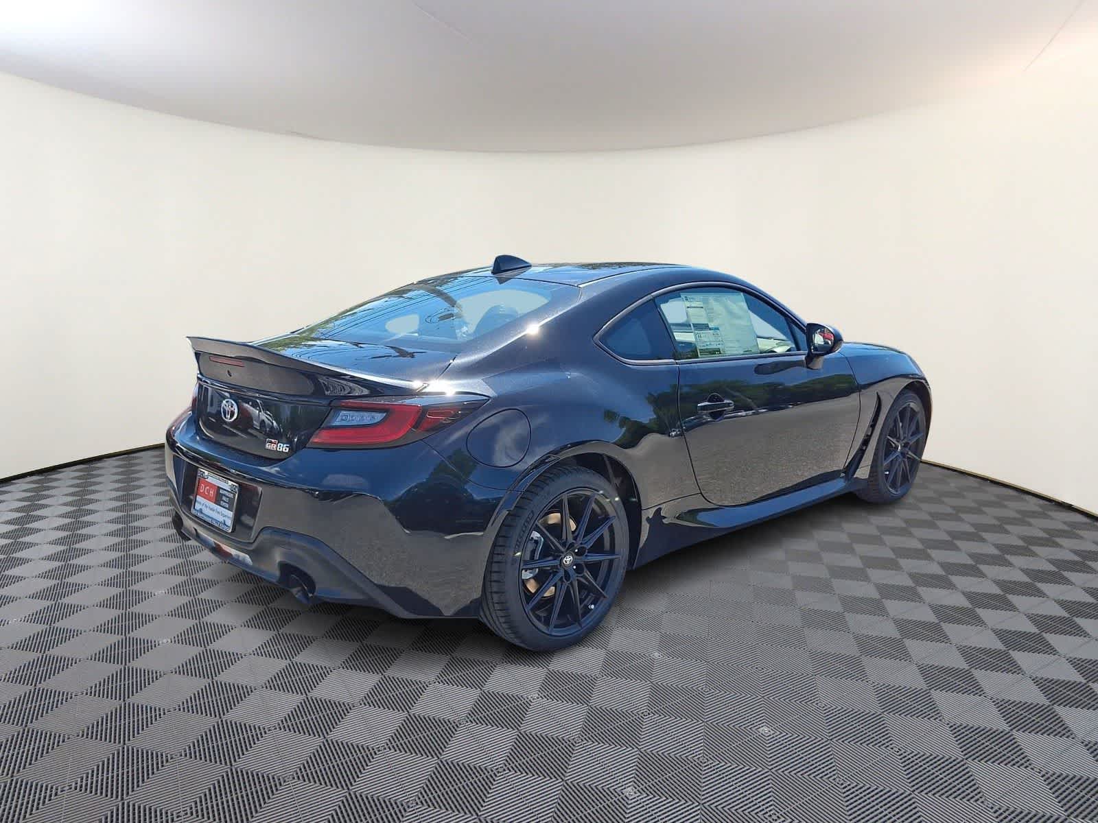 Thumbnail: 2026 Toyota GR86 - 4