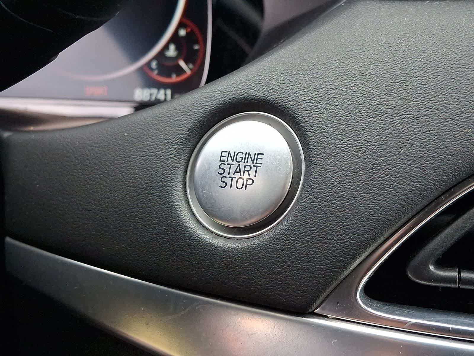 Thumbnail: 2022 Hyundai Palisade - 28