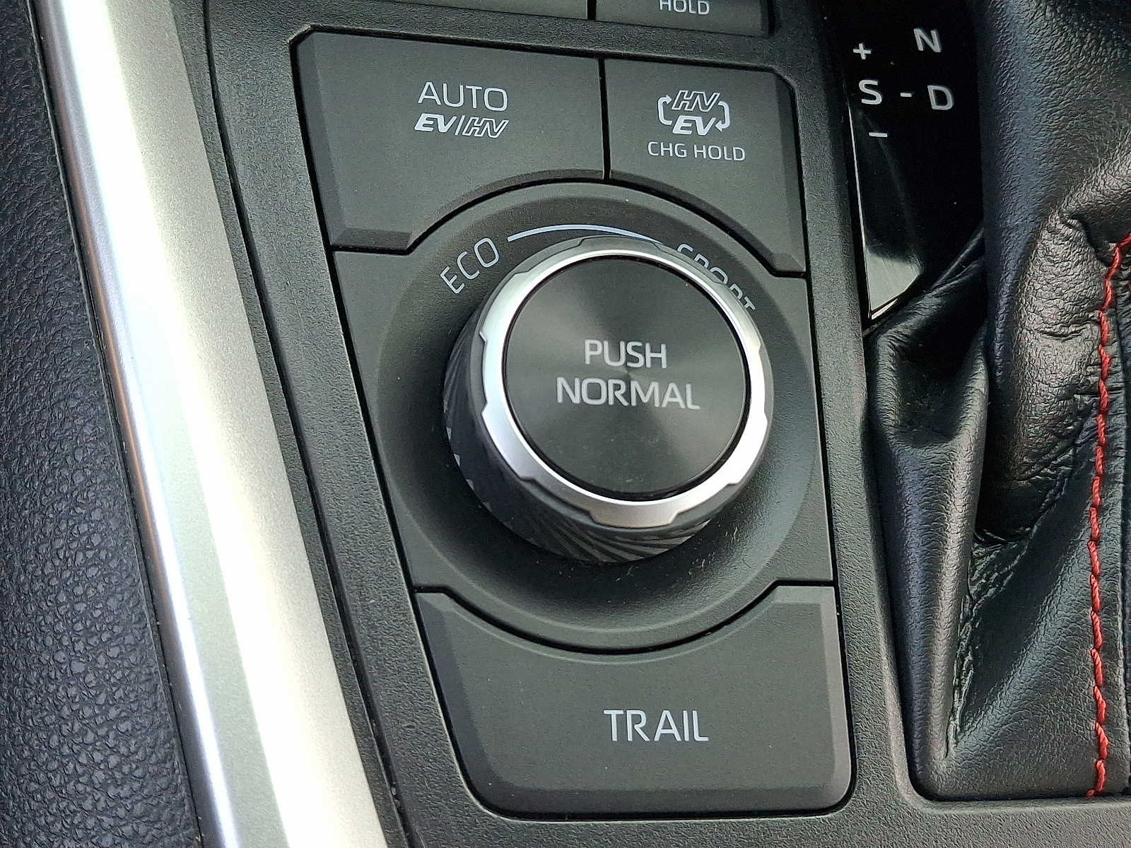 Thumbnail: 2023 Toyota RAV4 - 26