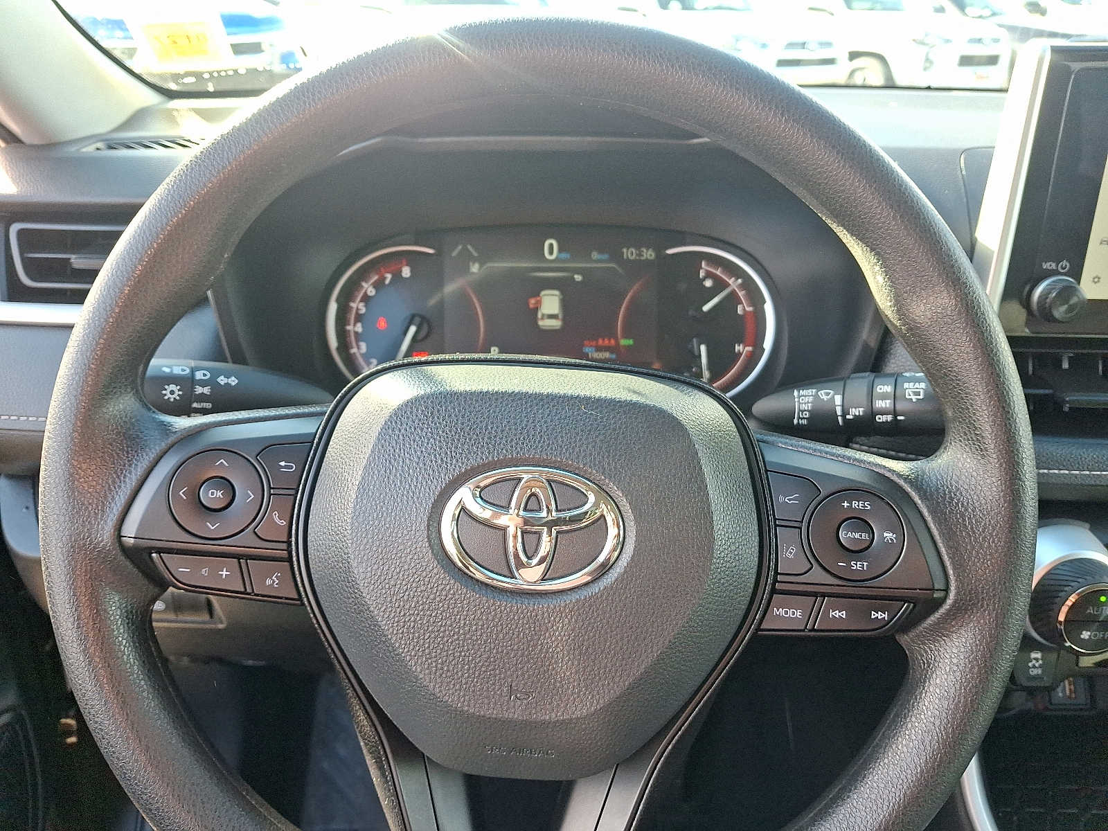 Thumbnail: 2025 Toyota RAV4 - 21