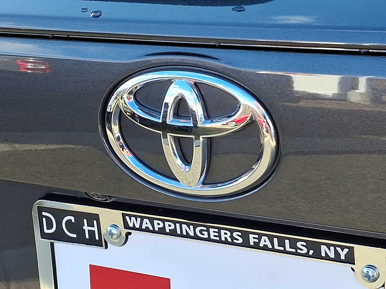 Thumbnail: 2025 Toyota RAV4 - 31