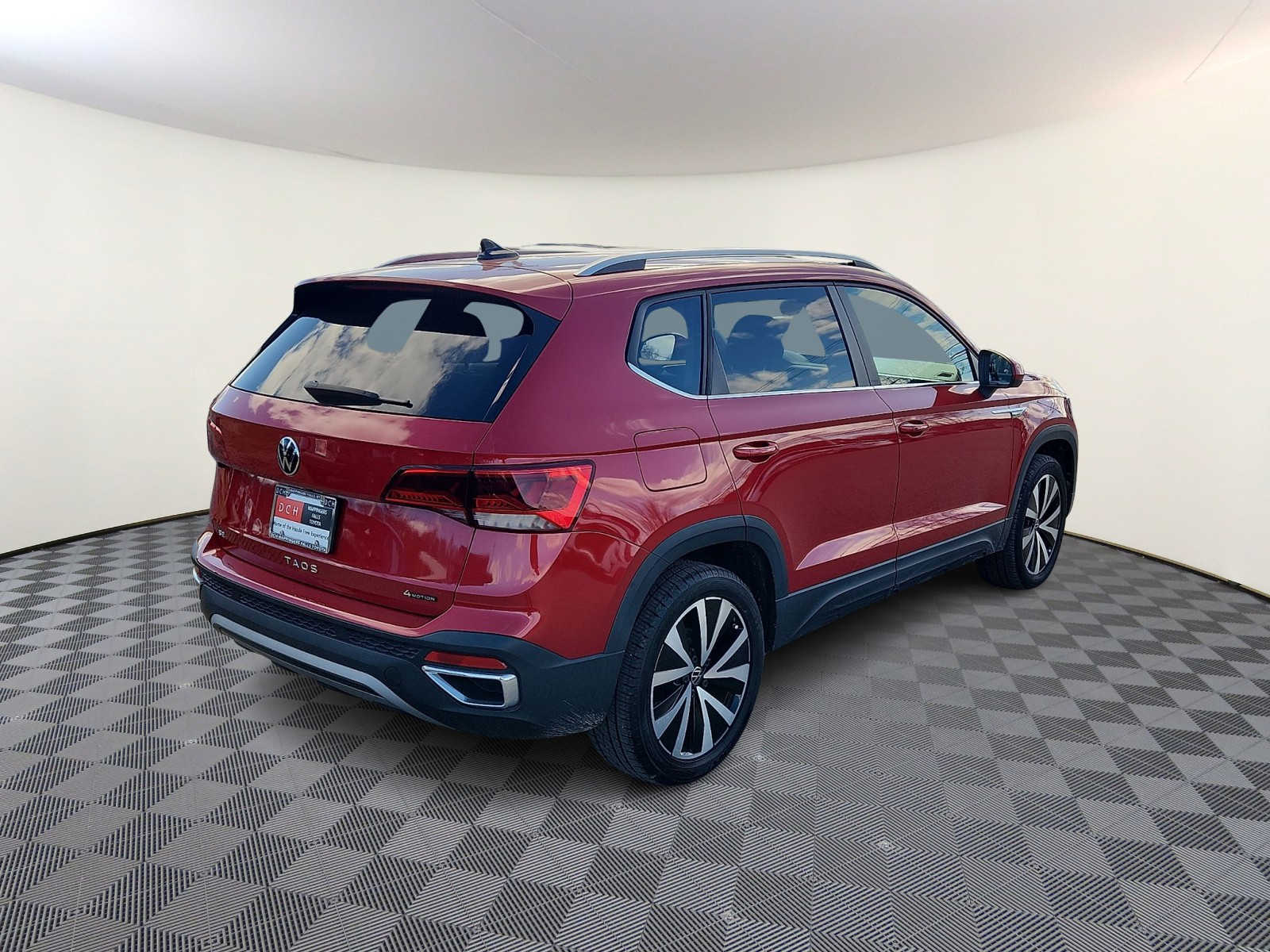 Thumbnail: 2022 Volkswagen Taos - 5