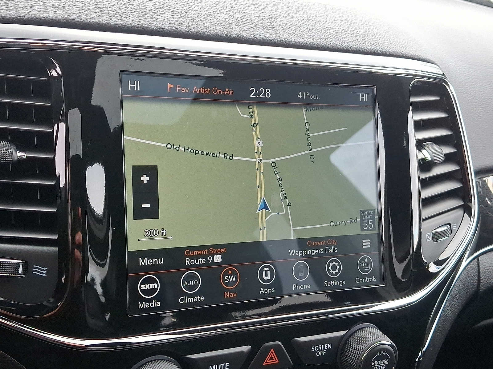 Thumbnail: 2020 Jeep Grand Cherokee - 19