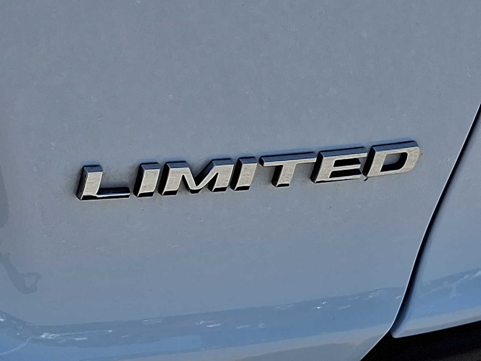 Thumbnail: 2020 Jeep Cherokee - 29