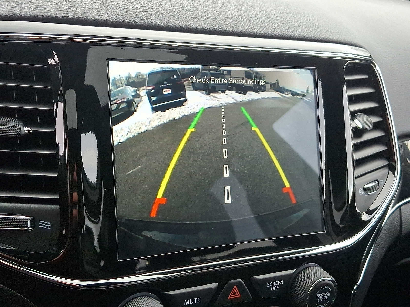 Thumbnail: 2020 Jeep Grand Cherokee - 21