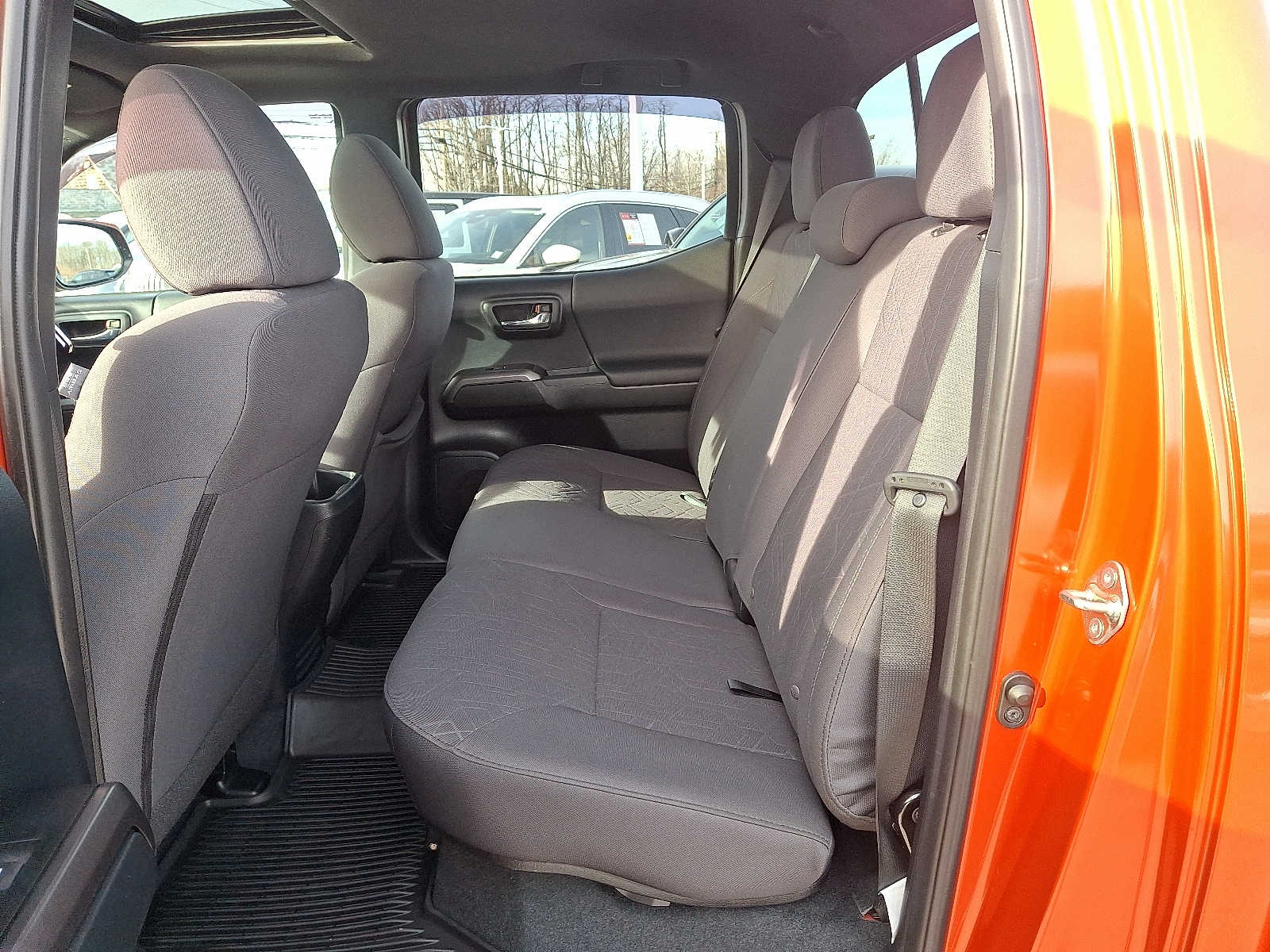 Thumbnail: 2017 Toyota Tacoma - 12