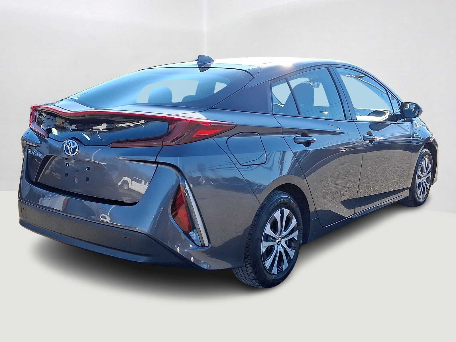 Thumbnail: 2020 Toyota Prius Prime - 6