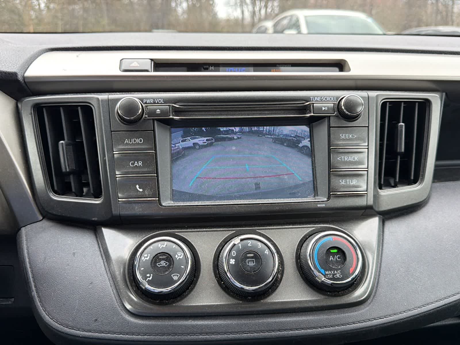 Thumbnail: 2015 Toyota RAV4 - 15