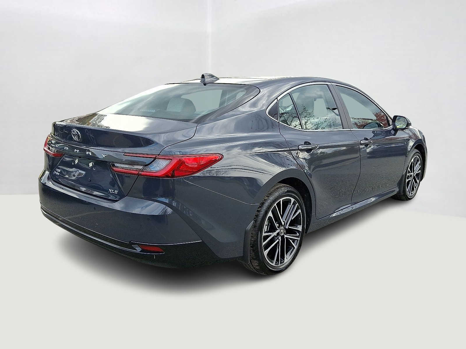 Thumbnail: 2025 Toyota Camry - 6