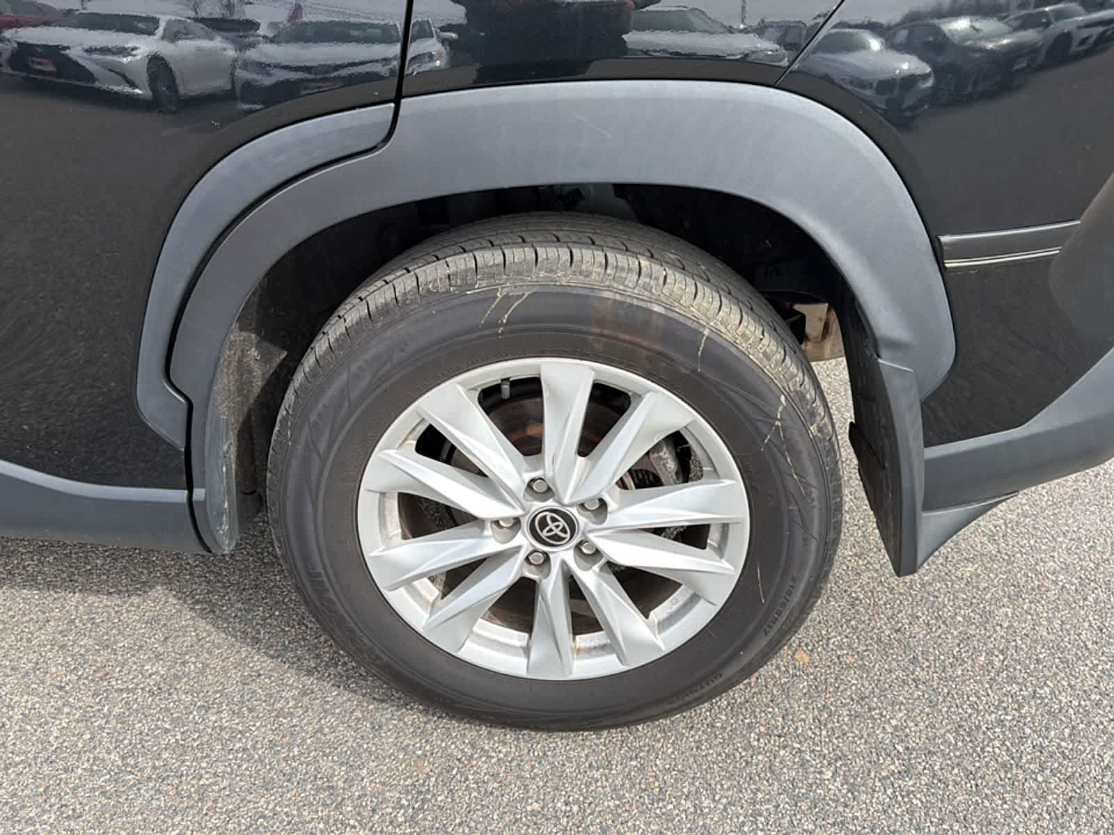 Thumbnail: 2022 Toyota Corolla Cross - 22