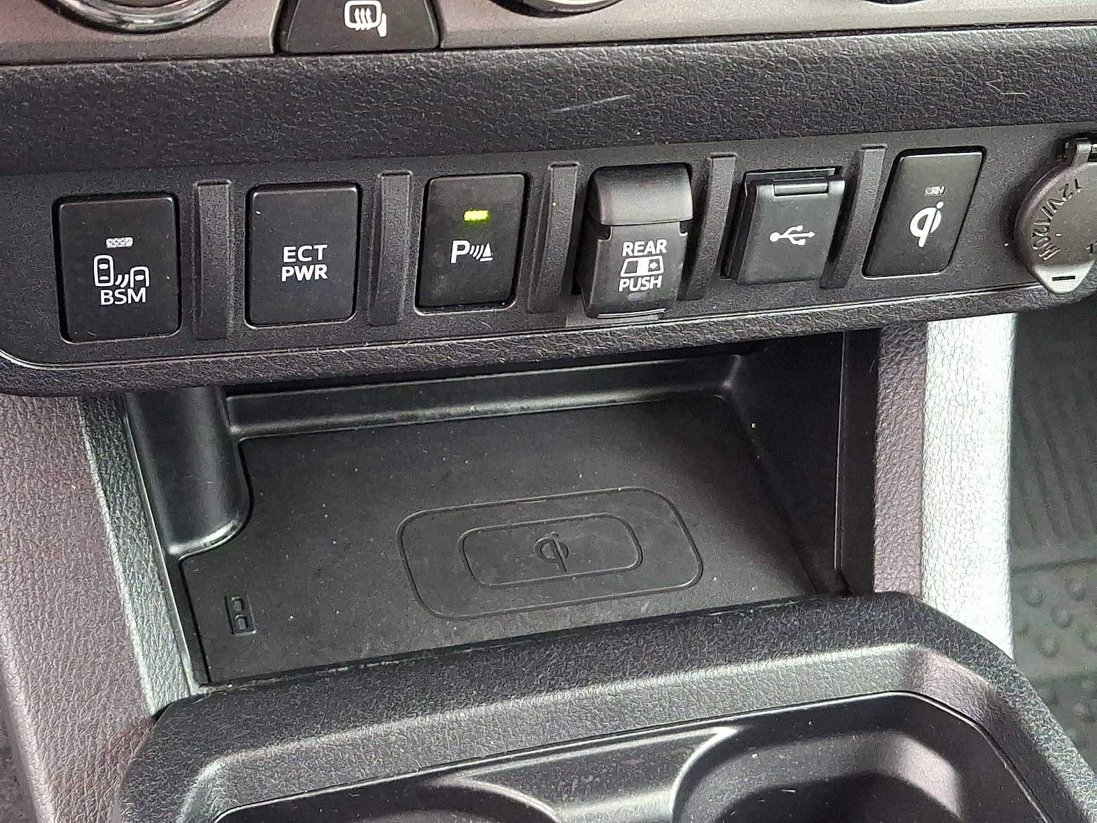 Thumbnail: 2021 Toyota Tacoma - 27