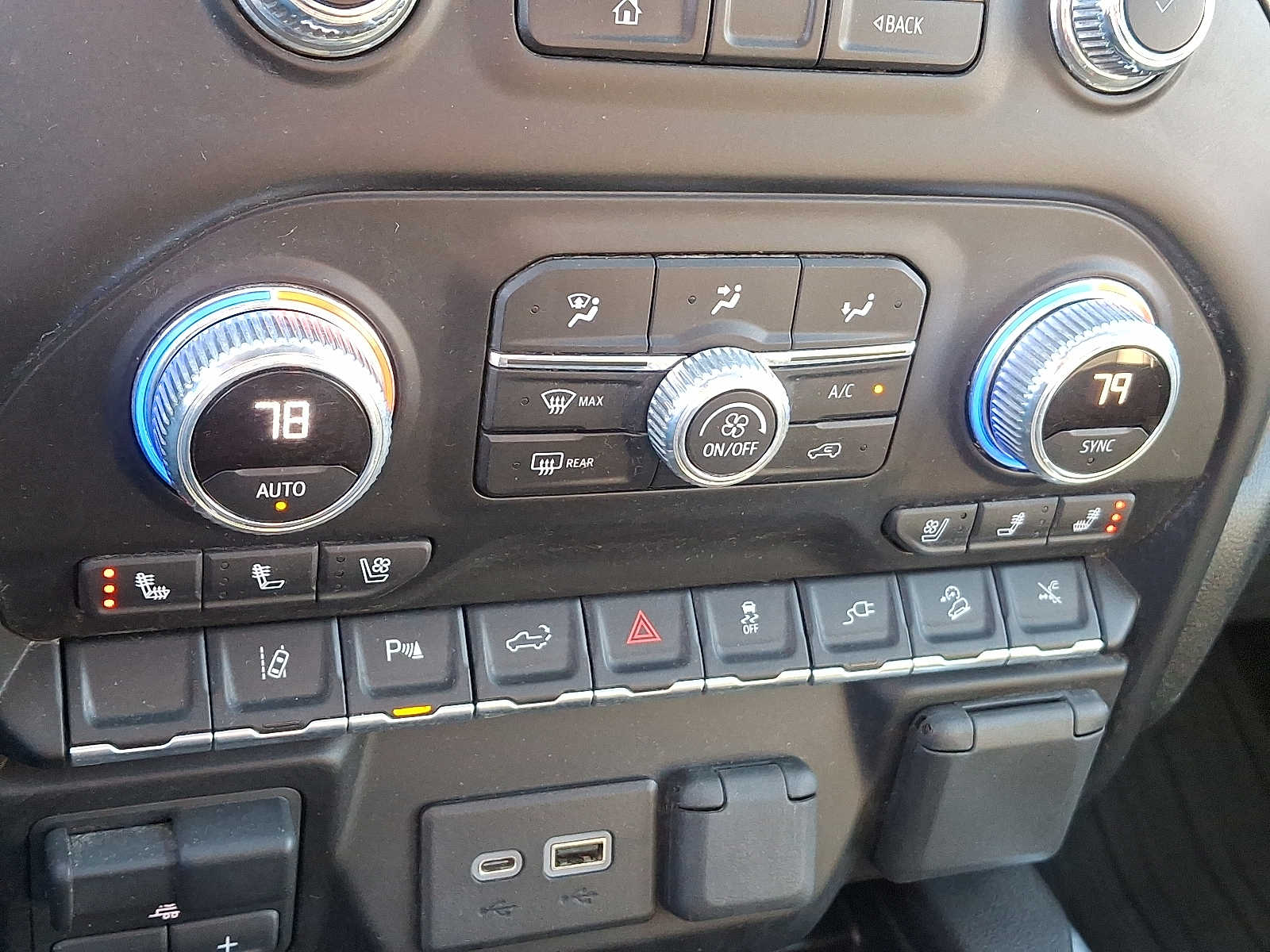 Thumbnail: 2022 GMC Sierra 2500 - 15