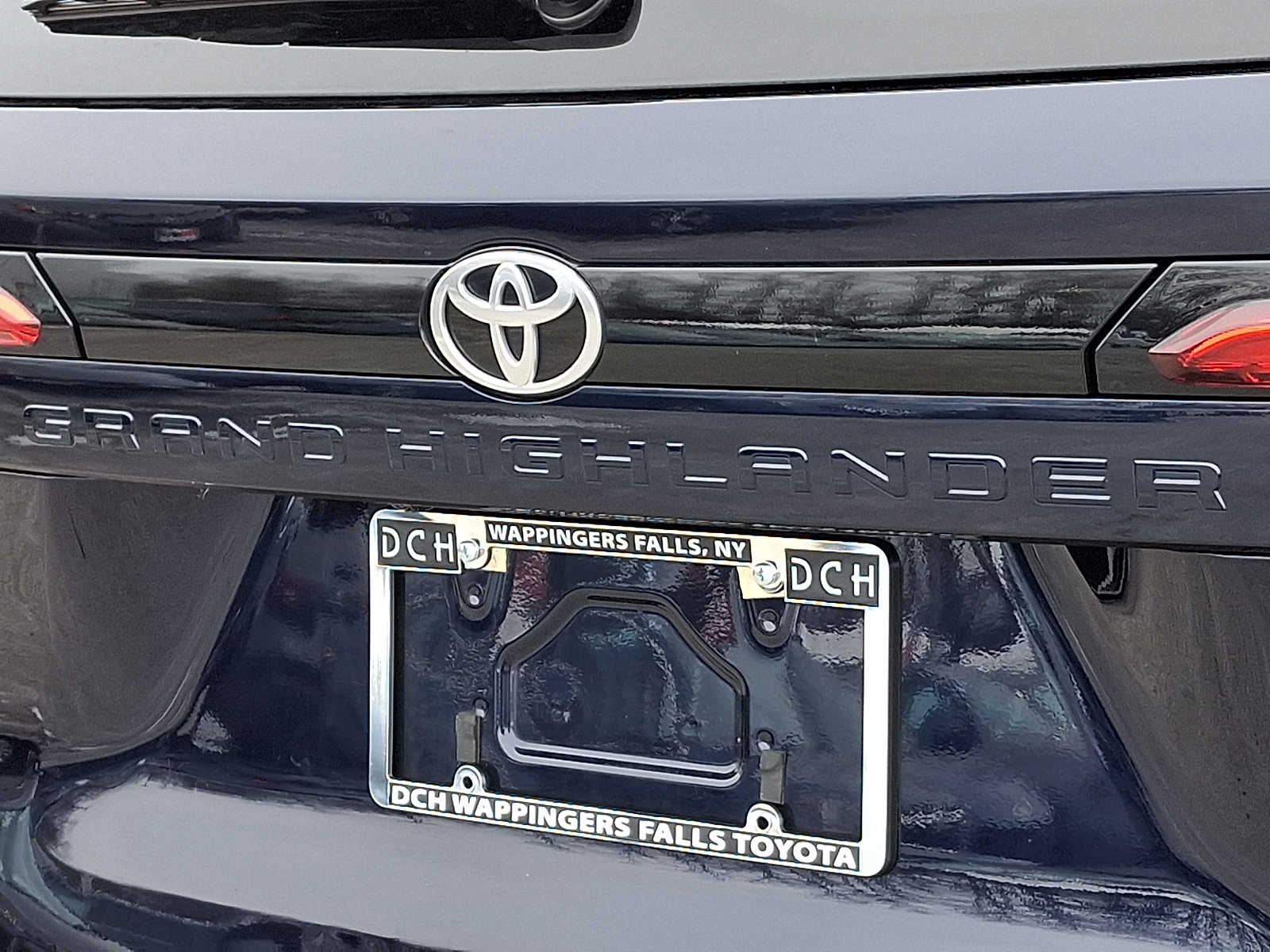 Thumbnail: 2024 Toyota Grand Highlander - 36