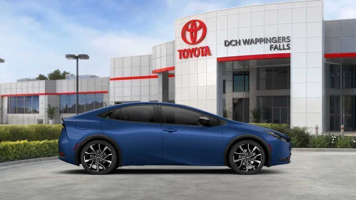 Thumbnail: 2026 Toyota Prius - 12
