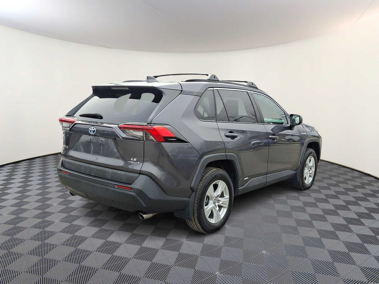 Thumbnail: 2020 Toyota RAV4 - 6