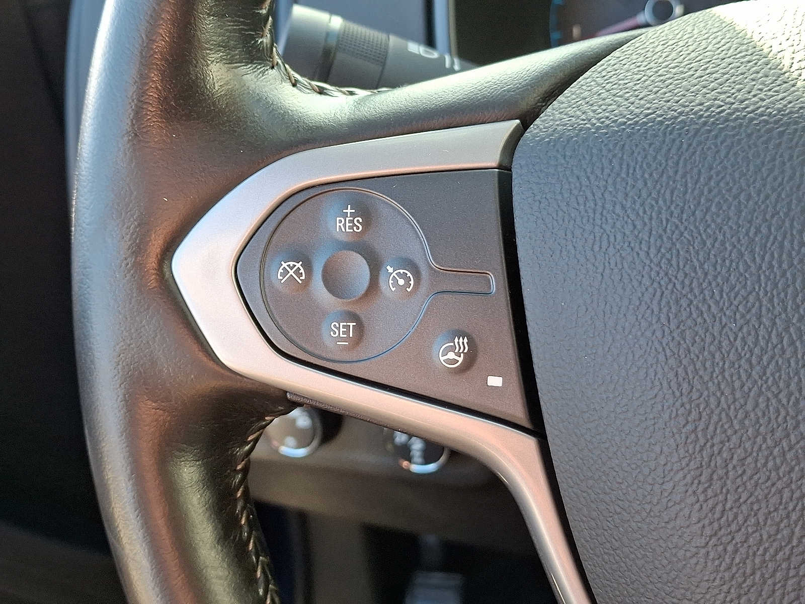 Thumbnail: 2020 Chevrolet Colorado - 22