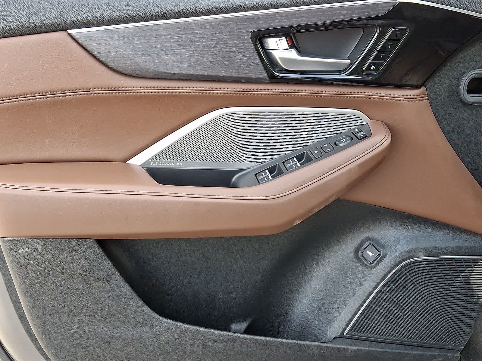 Thumbnail: 2023 Acura MDX - 14