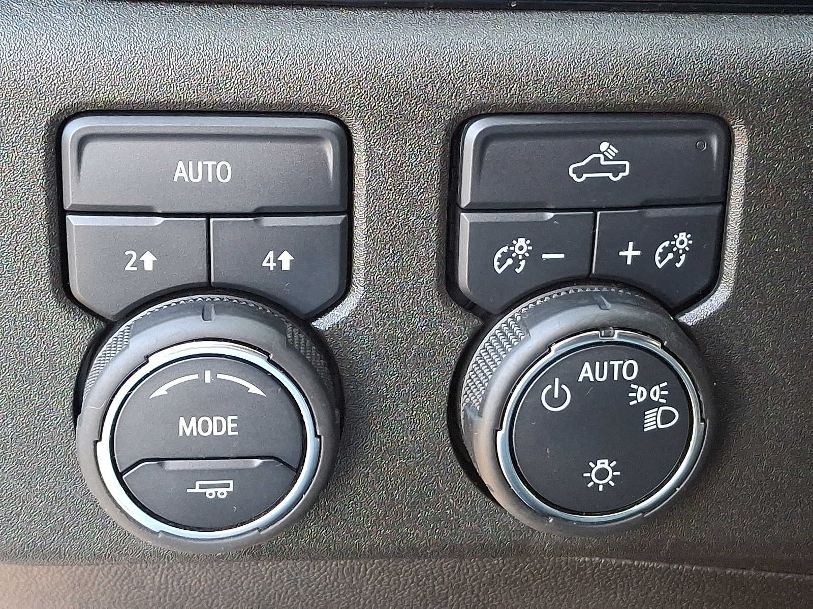 Thumbnail: 2025 Chevrolet Silverado 1500 - 25