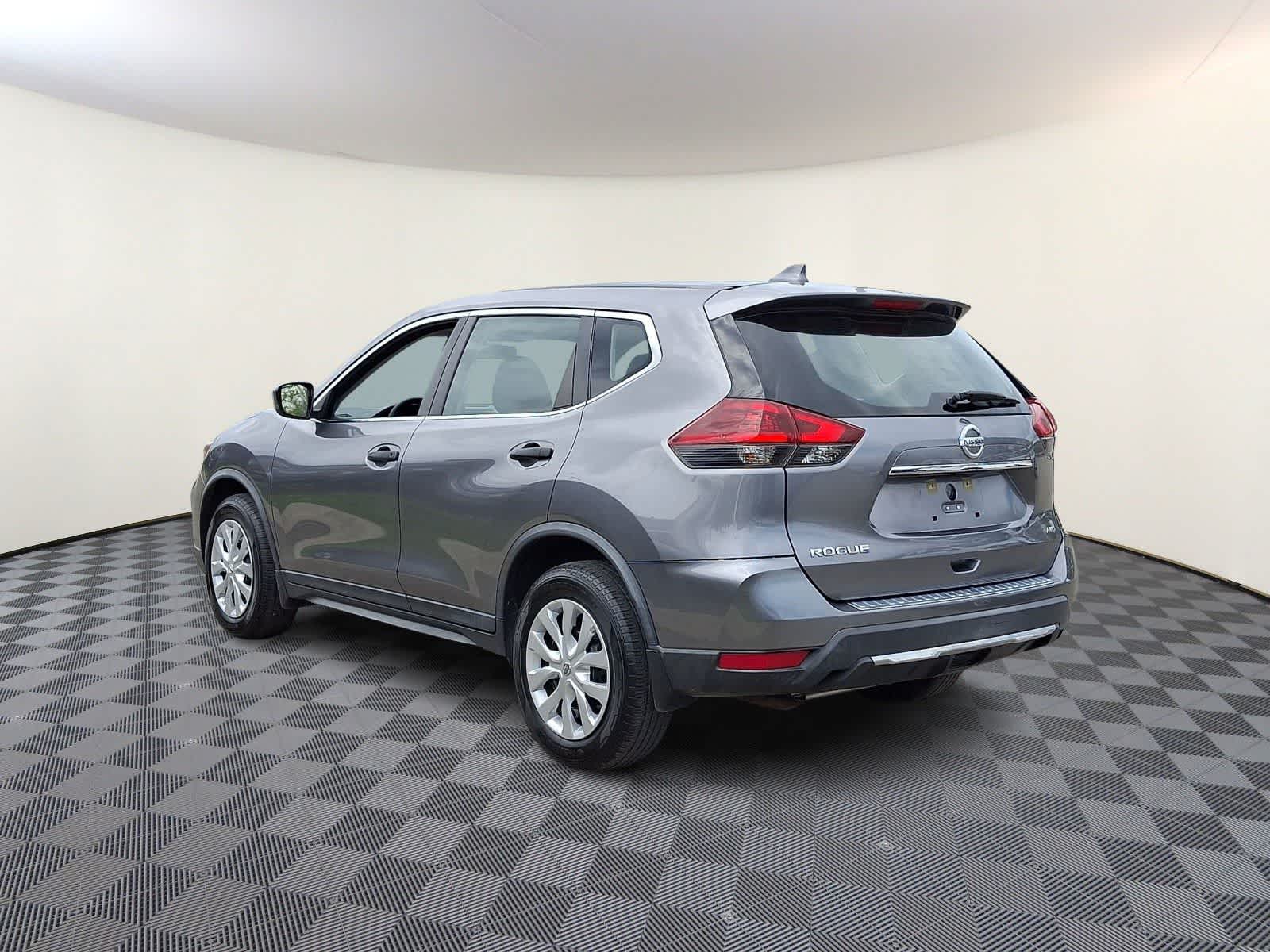 Thumbnail: 2018 Nissan Rogue - 7