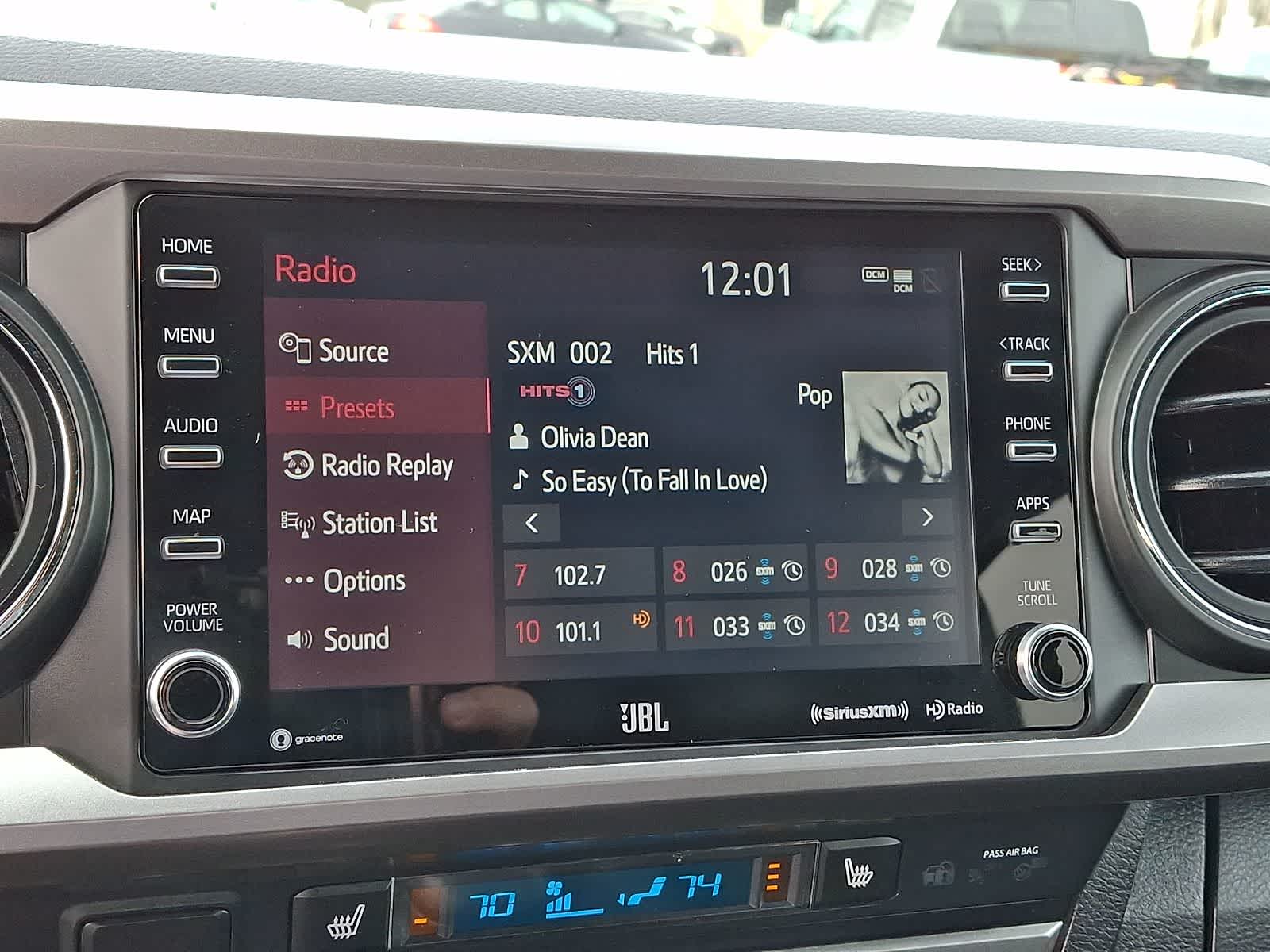 Thumbnail: 2023 Toyota Tacoma - 20