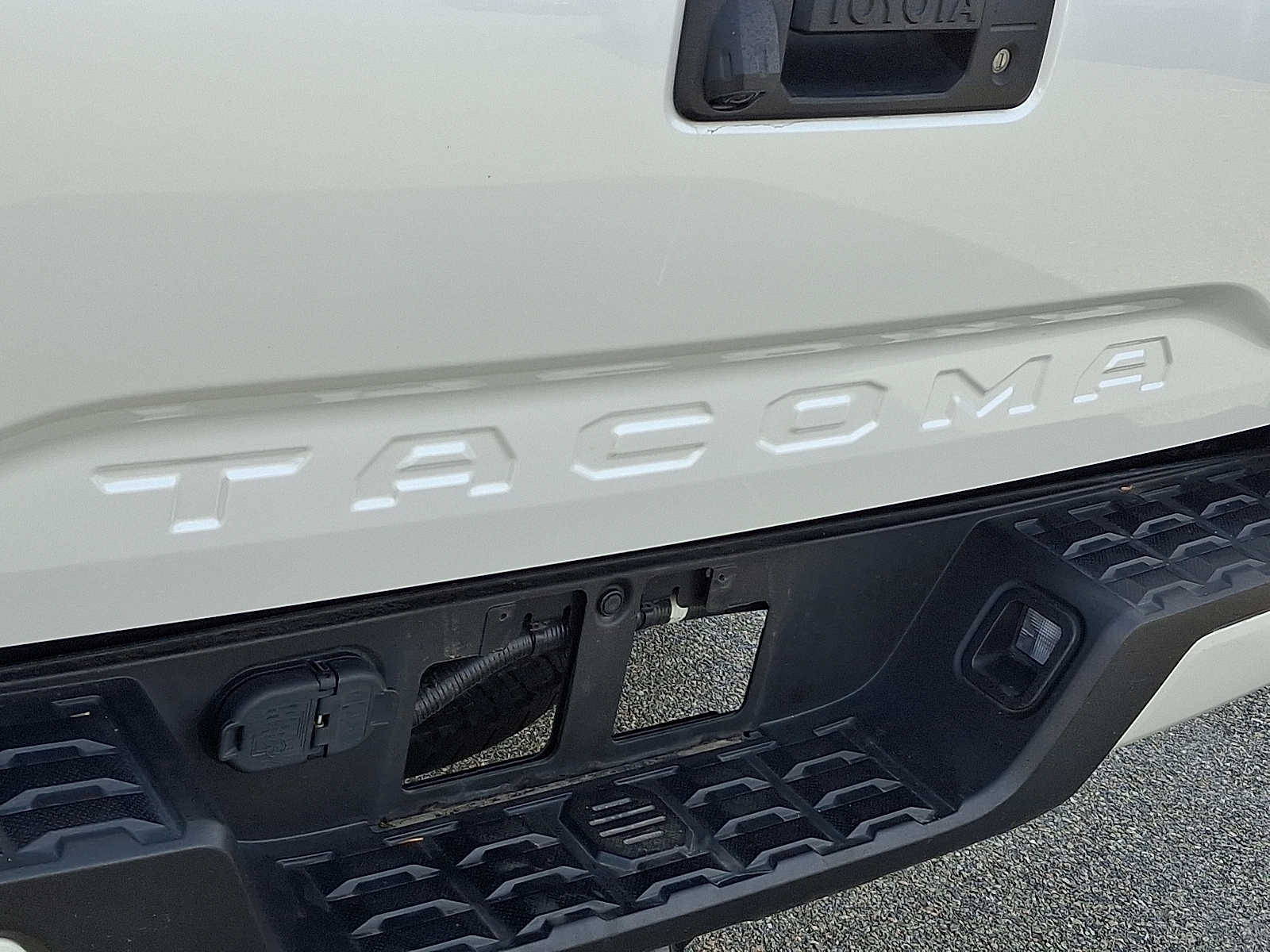 Thumbnail: 2022 Toyota Tacoma - 31