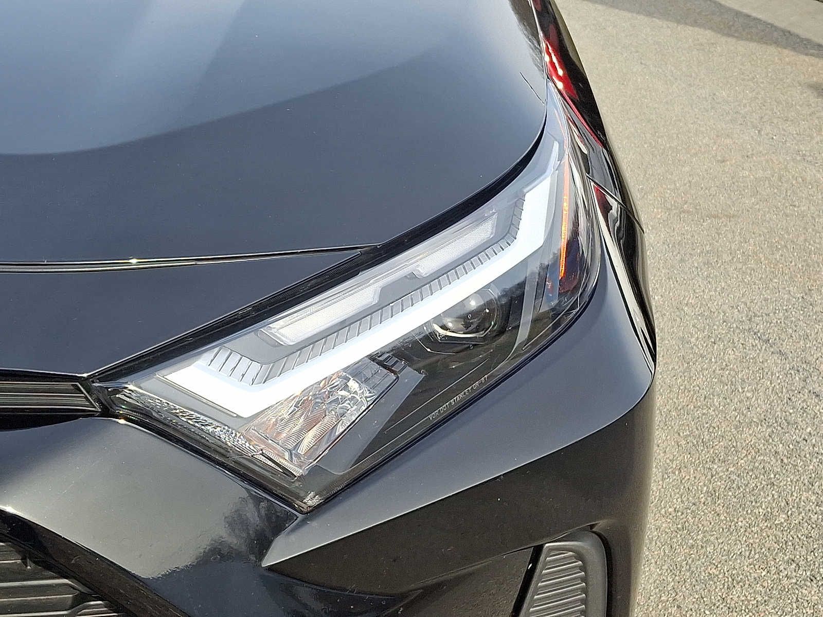 Thumbnail: 2025 Toyota RAV4 - 12