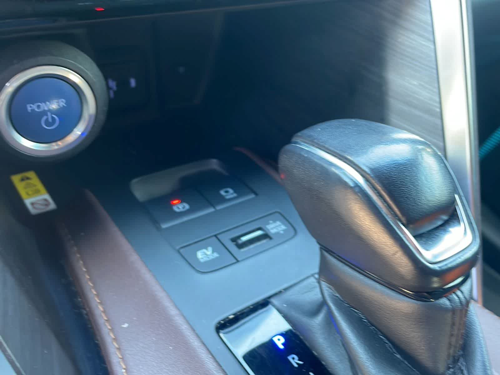 Thumbnail: 2021 Toyota Venza - 20
