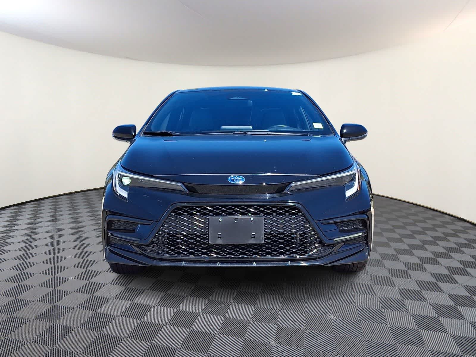 Thumbnail: 2024 Toyota Corolla - 3