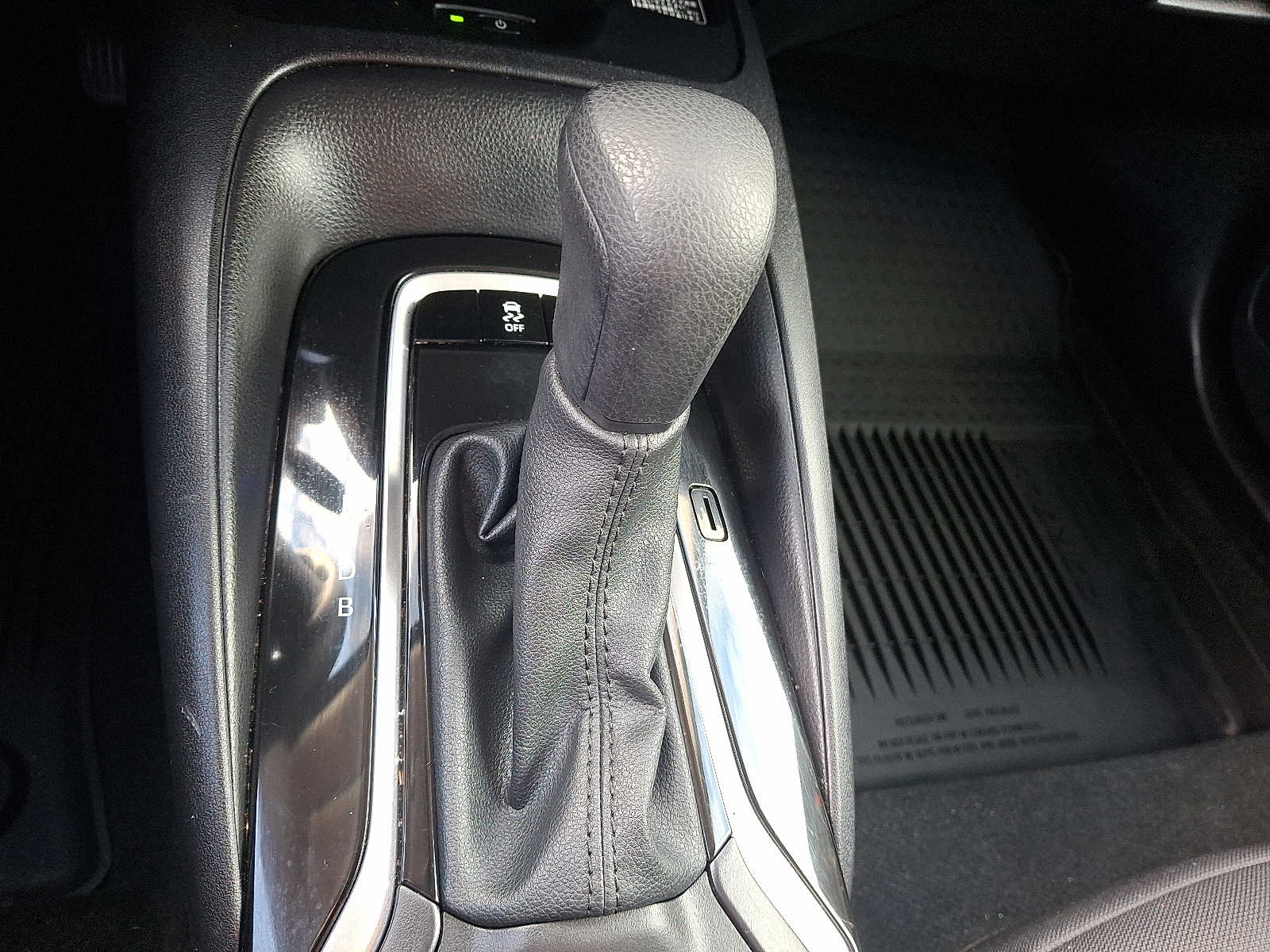 Thumbnail: 2025 Toyota Corolla - 14