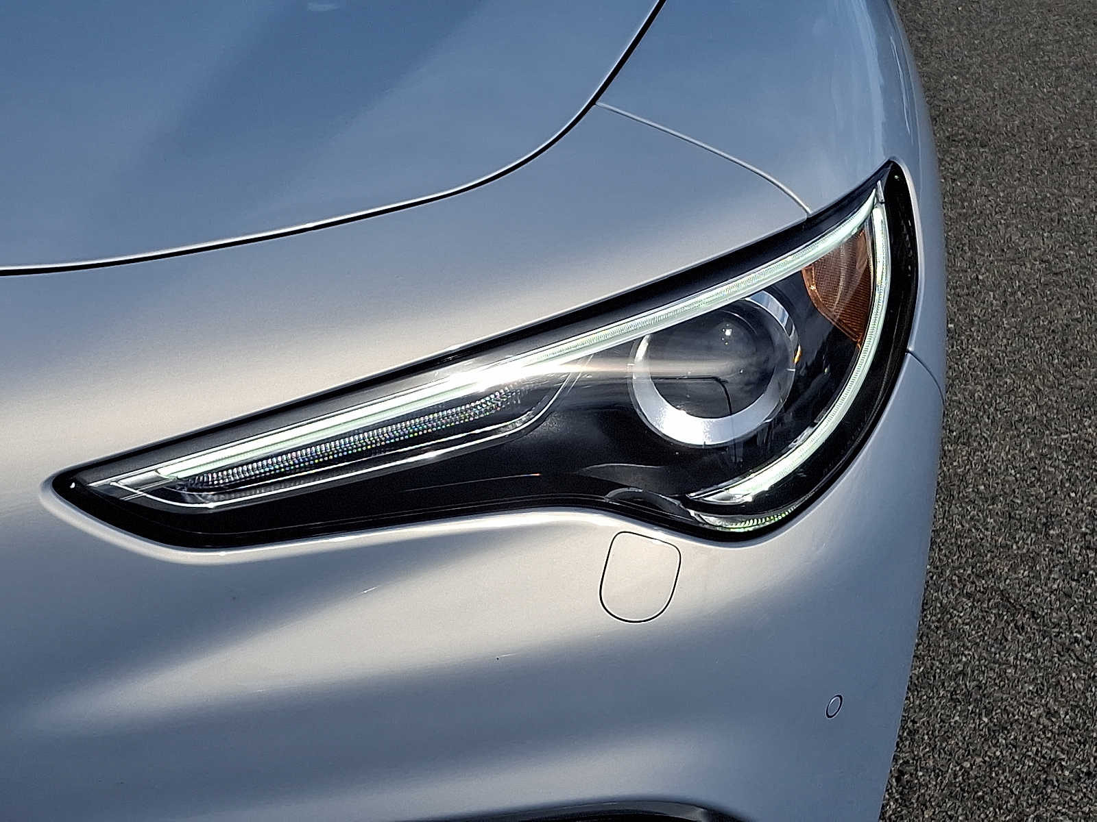 Thumbnail: 2023 Alfa Romeo Stelvio - 10