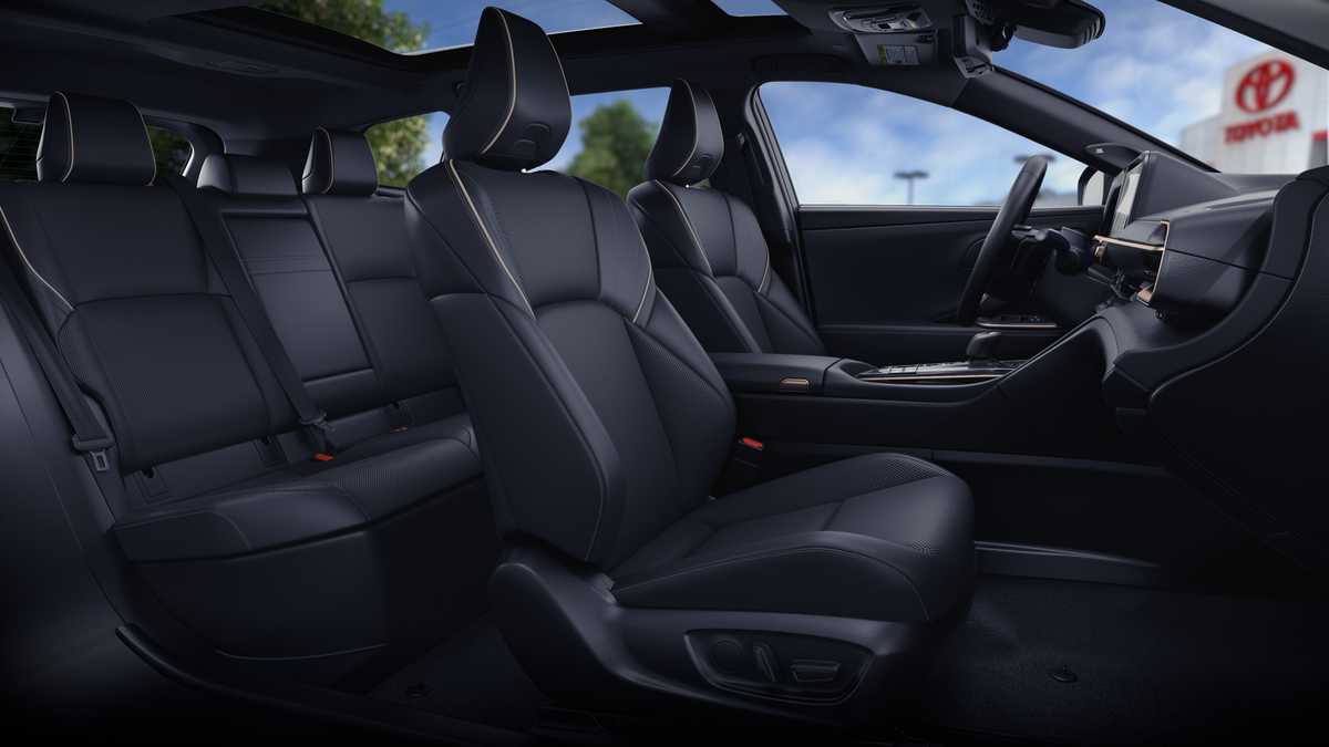 Thumbnail: 2026 Toyota Crown Signia - 22