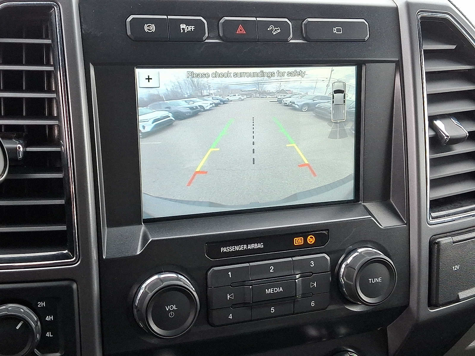 Thumbnail: 2019 Ford F-350 - 19