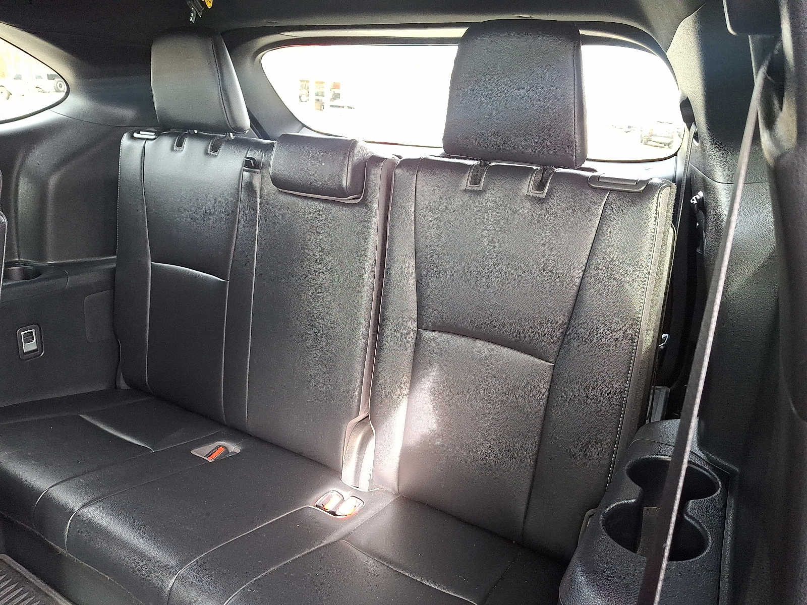 Thumbnail: 2023 Toyota Highlander - 14