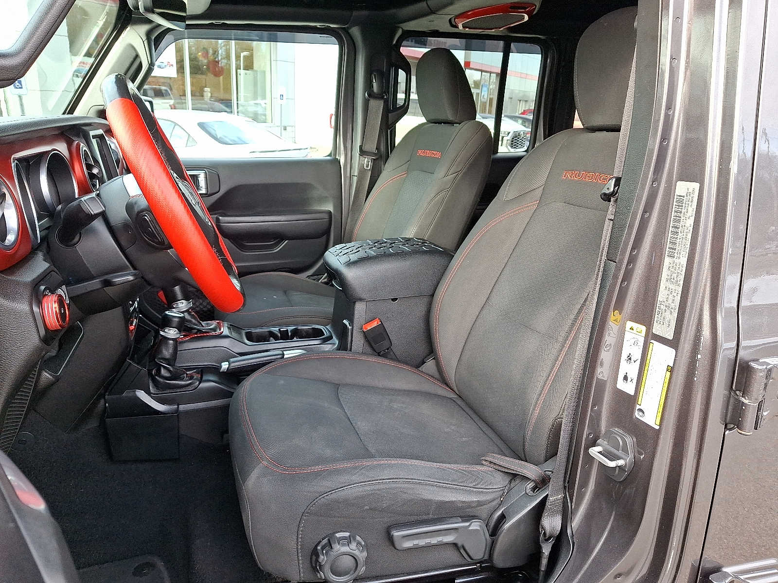 Thumbnail: 2018 Jeep Wrangler - 14